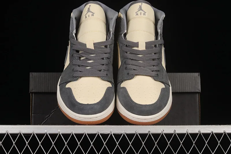All categories Air Jordan Jordan series basketball shoes Air Jordan 1 Mid Air Jordan 1 Mid AJ1 Joe 1 rice gray coconut milk mid-top basketball shoes DN4281-100